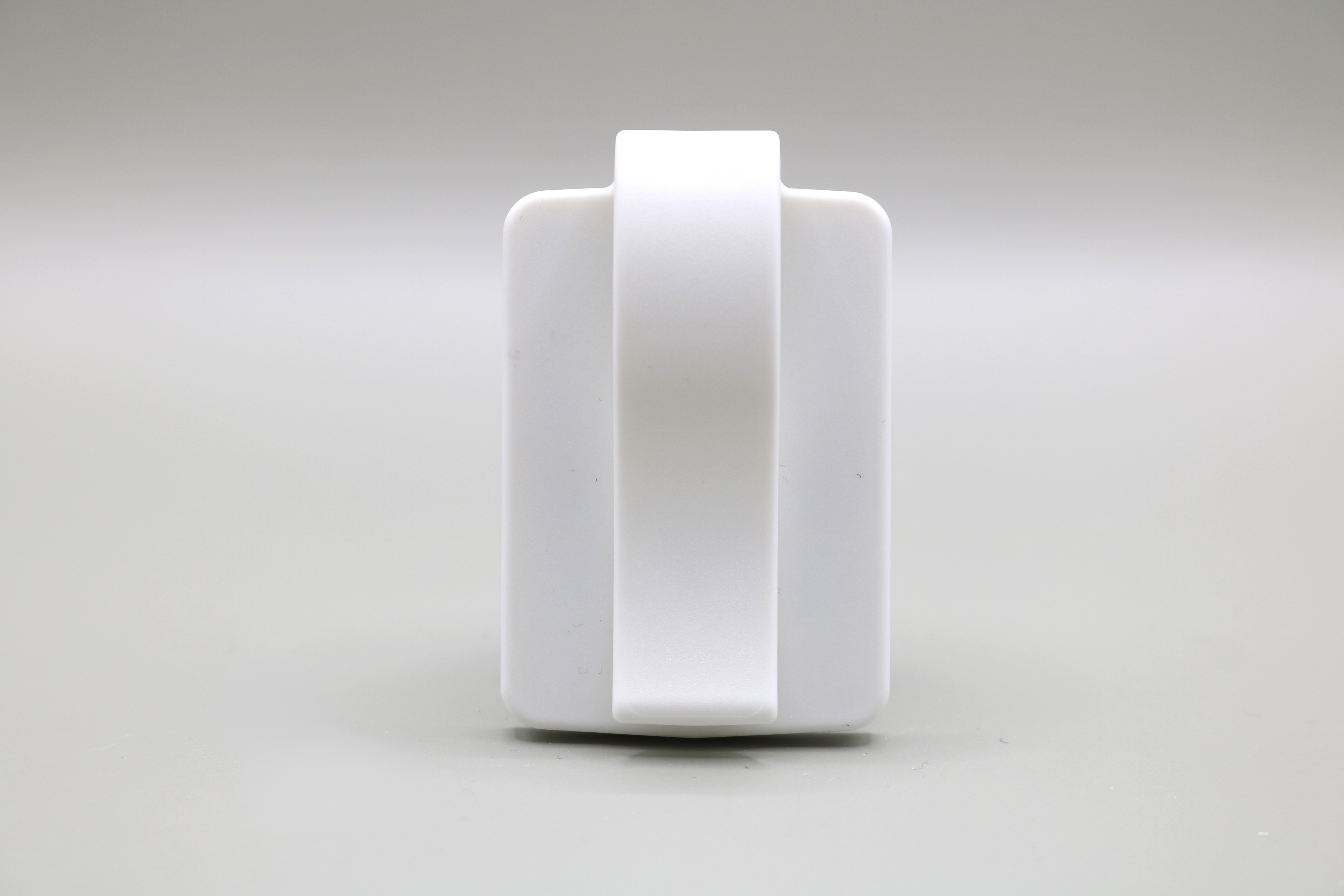 Broche anti-ondes blanche WP1 — Protection électromagnétique